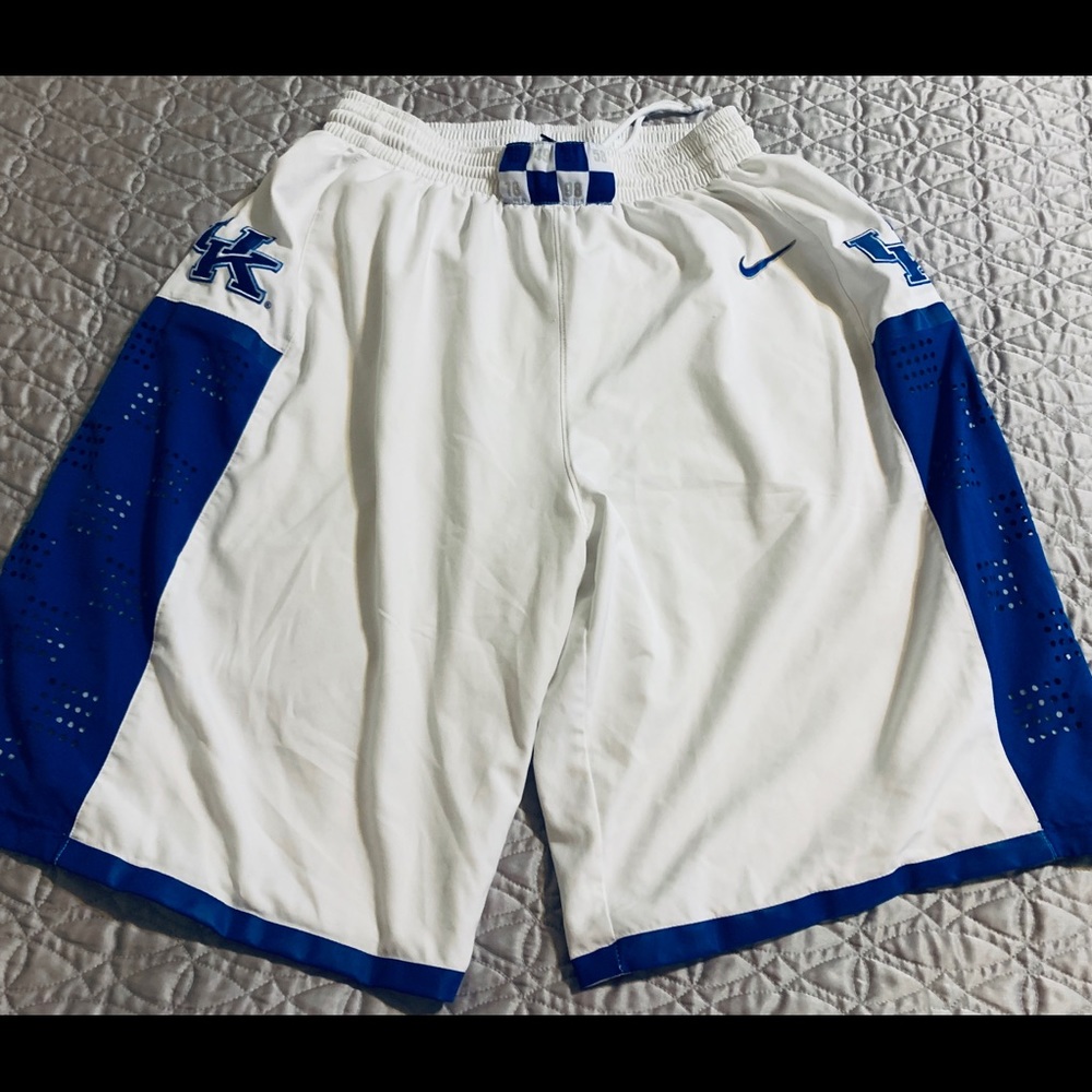 Kentucky Wildcat Men’s Basketball Shorts